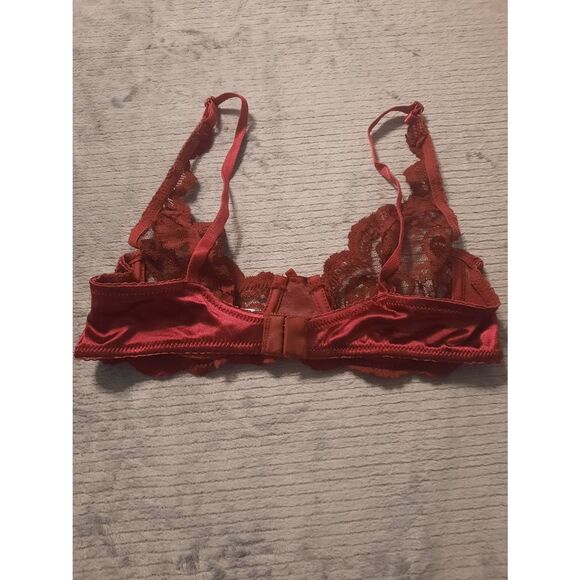Vintage Gold Label Victoria's Secret 34A Unlined Demi Bra Burgundy Lace - Picture 2 of 5